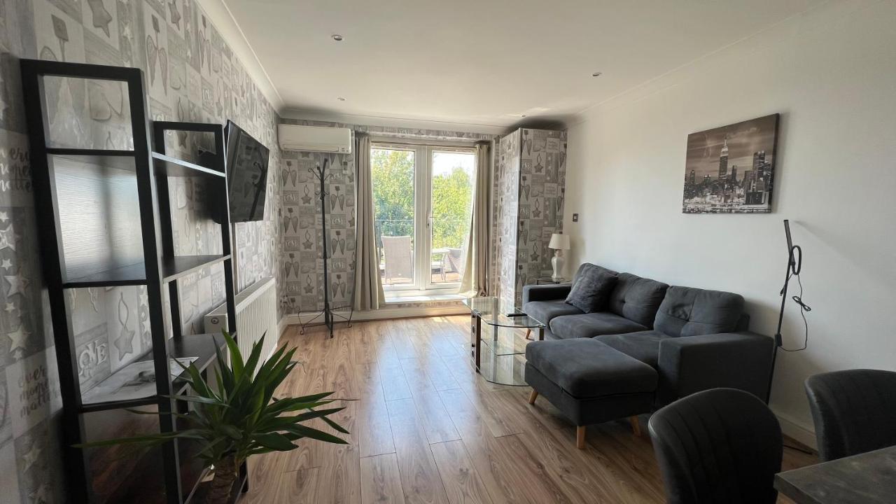 Comfy 2 Bedroom Apartments - Finchley Road, Londra Dış mekan fotoğraf