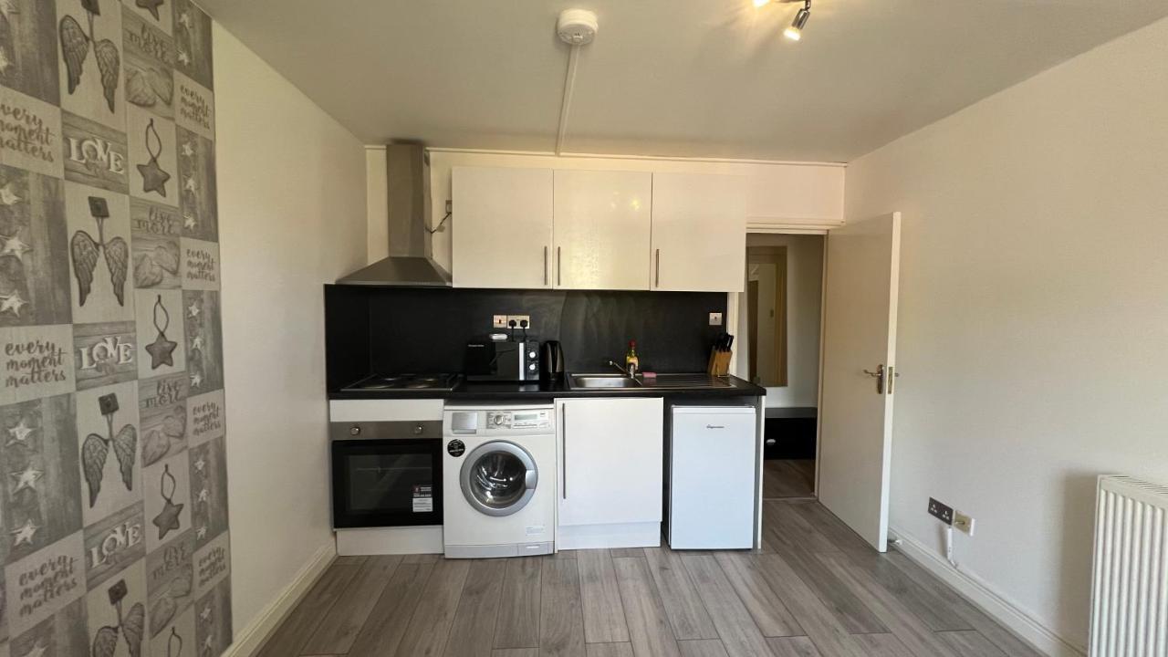 Comfy 2 Bedroom Apartments - Finchley Road, Londra Dış mekan fotoğraf